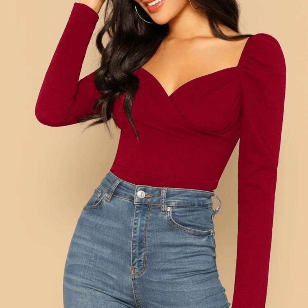 *NEVER WORN* cute red blouse